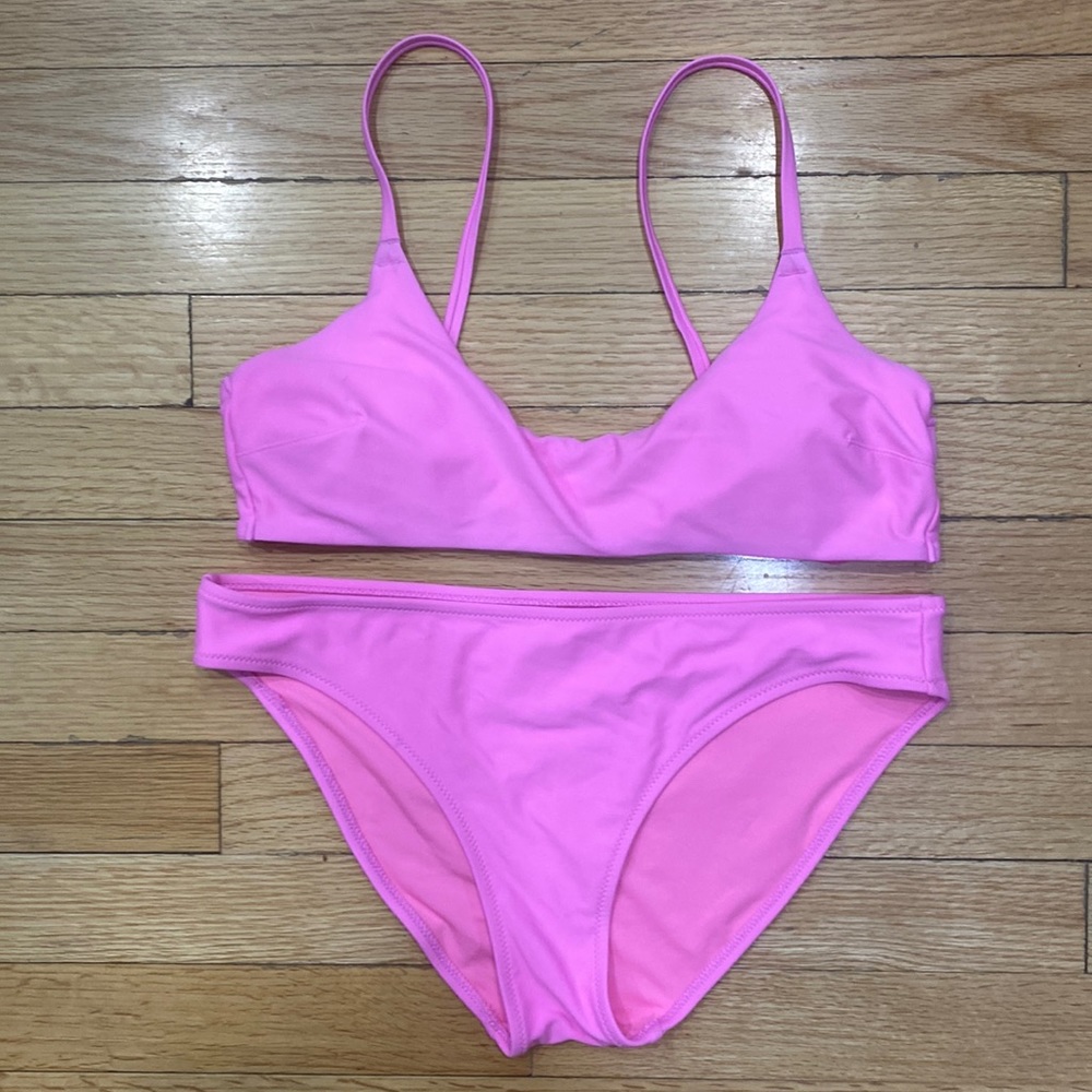 Hot Pink Aerie Bikini, Size Medium. Never worn!